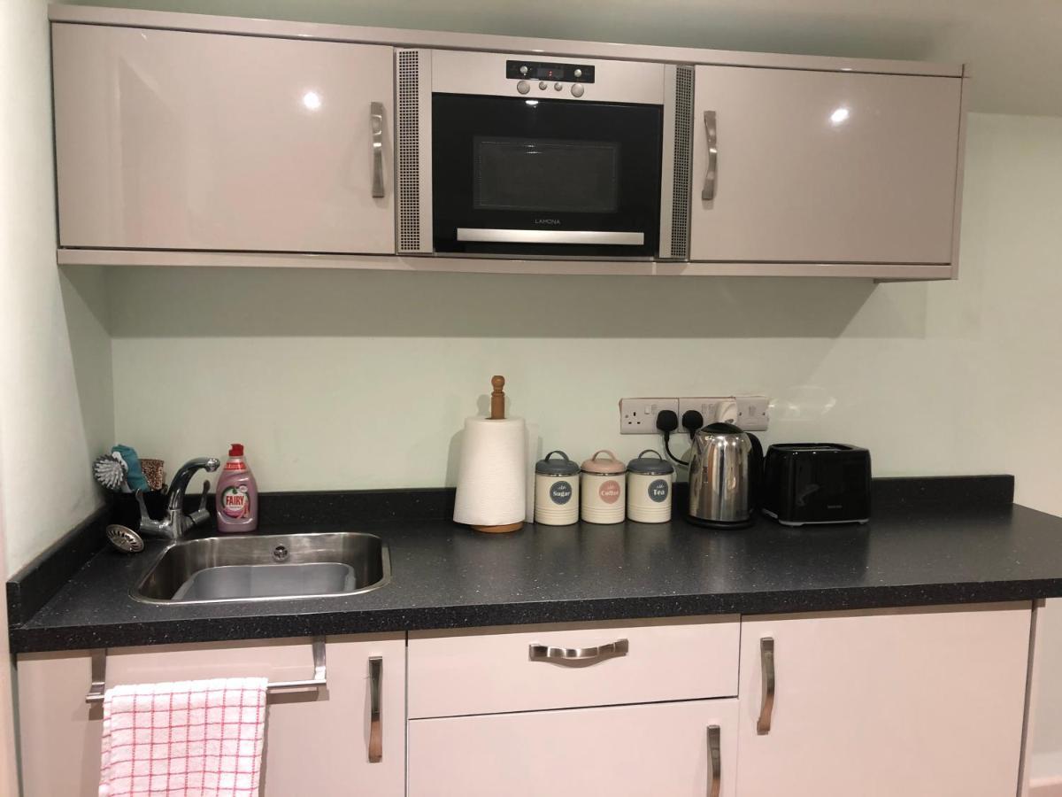 Cosy 1 Bed Garden Annexe Appartement Colchester Buitenkant foto